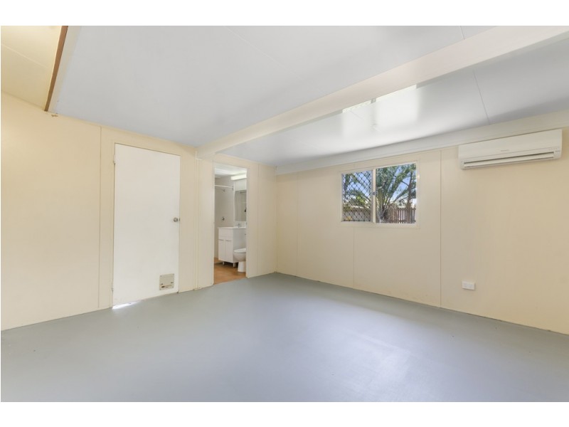 15 Palm Drive, Deeragun QLD 4818