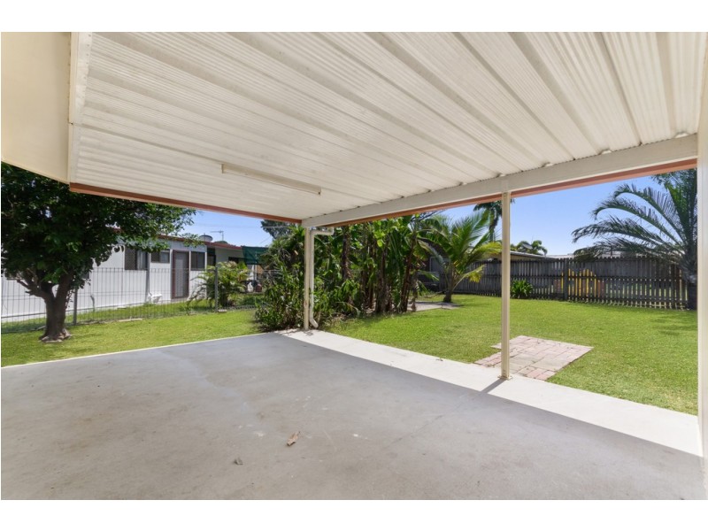 15 Palm Drive, Deeragun QLD 4818
