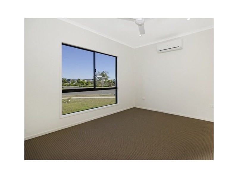 83 Sunhaven Boulevard, Burdell QLD 4818