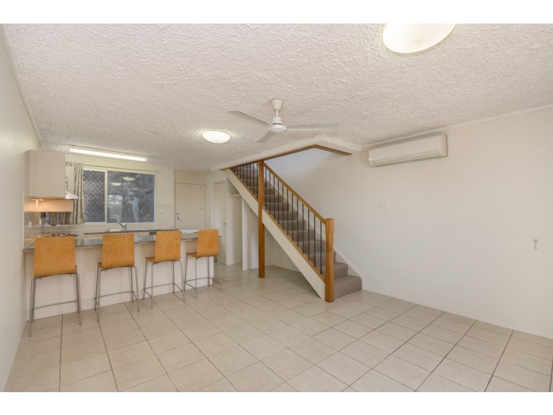 9/2 Bundock Street, Castle Hill QLD 4810