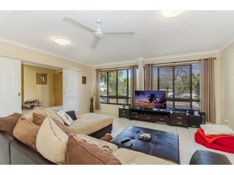 2/20 Mt Kulburn Drive, Jensen QLD 4818