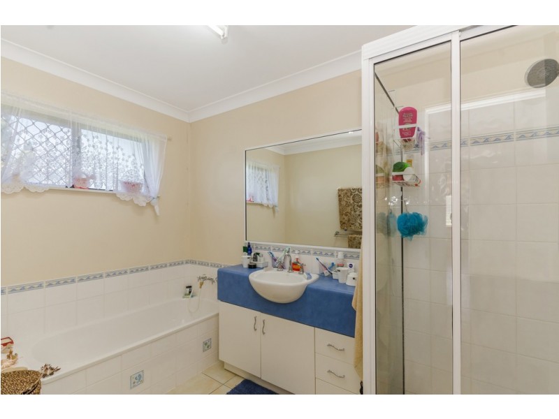 2/20 Mt Kulburn Drive, Jensen QLD 4818