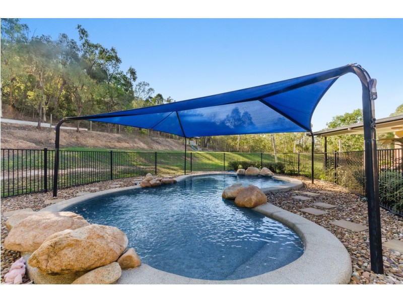 2/20 Mt Kulburn Drive, Jensen QLD 4818