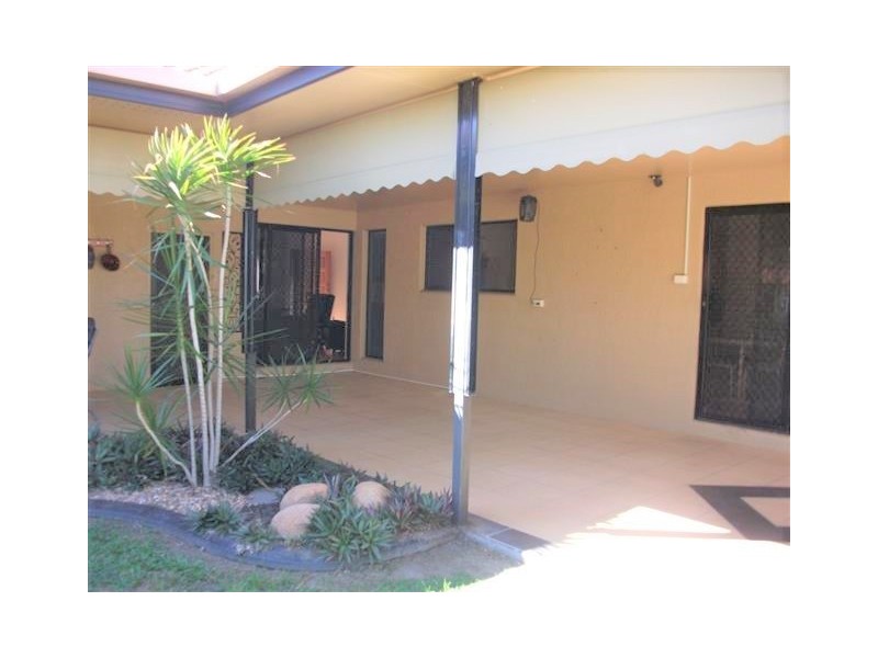 1 Milgate Crescent, Kirwan QLD 4817