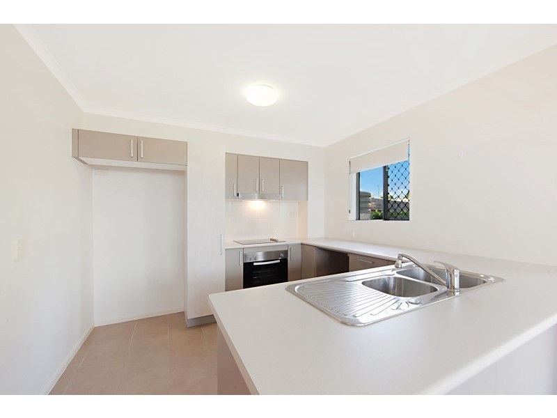 9/4 South Vickers Road, Condon QLD 4815