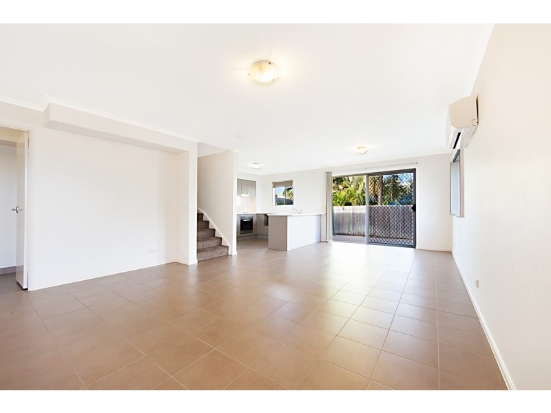 9/4 South Vickers Road, Condon QLD 4815