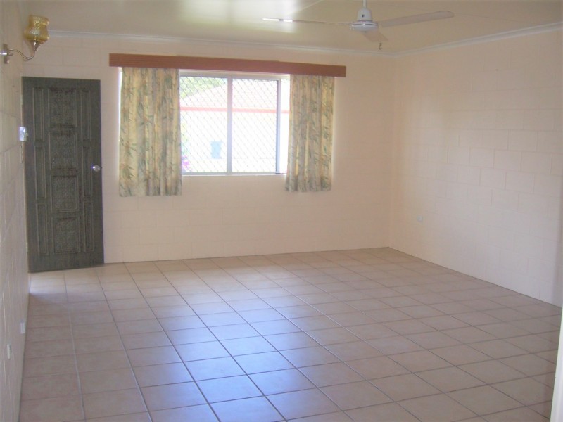 2/53 Illuta Street, Rasmussen QLD 4815