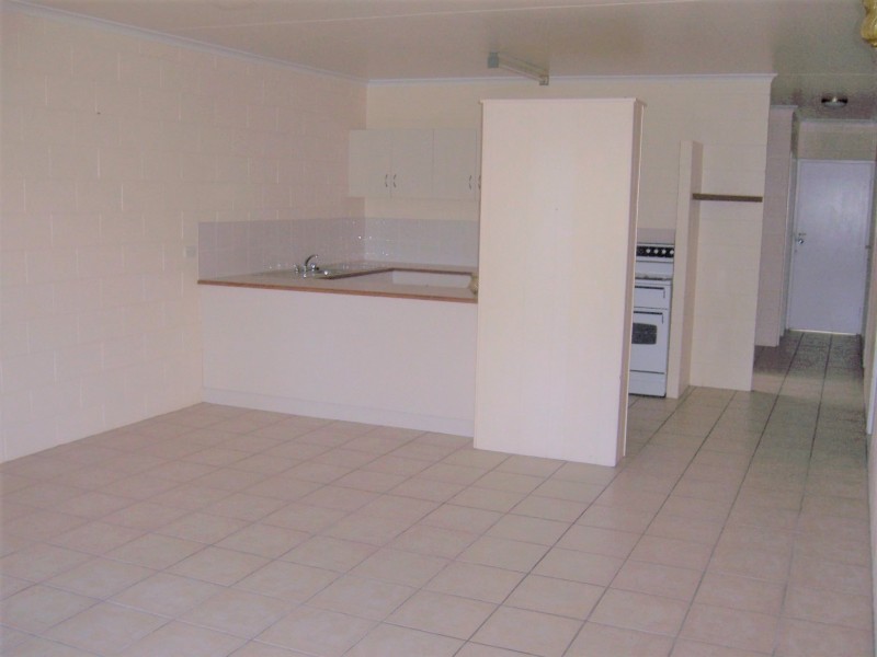 2/53 Illuta Street, Rasmussen QLD 4815