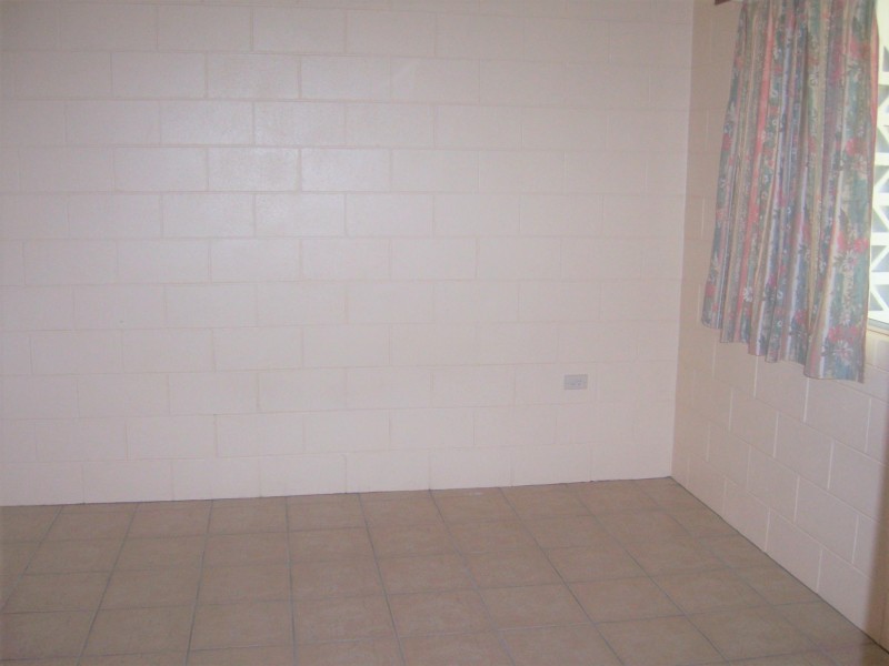 2/53 Illuta Street, Rasmussen QLD 4815