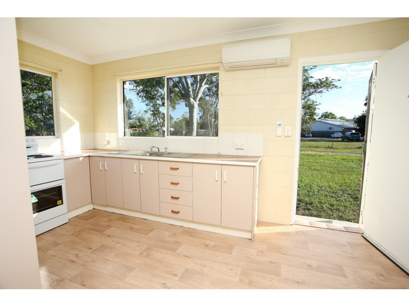 2 Carmen Close, Yabulu QLD 4818