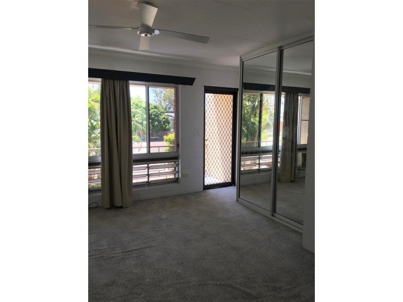 2/95 Hugh Street, West End QLD 4810