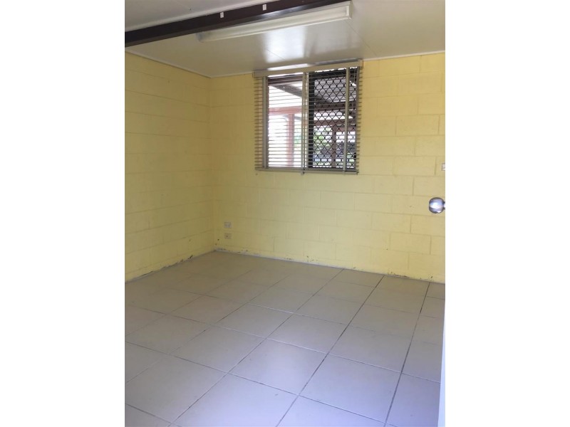 2/95 Hugh Street, West End QLD 4810