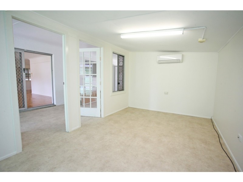 8 Kauri Court, Kirwan QLD 4817
