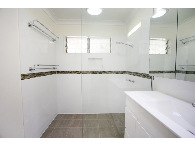 8 Kauri Court, Kirwan QLD 4817