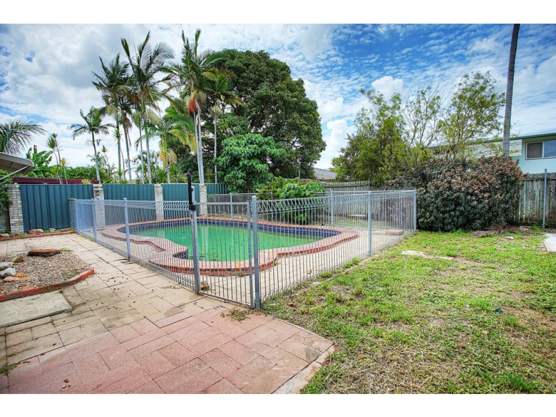 8 Kauri Court, Kirwan QLD 4817