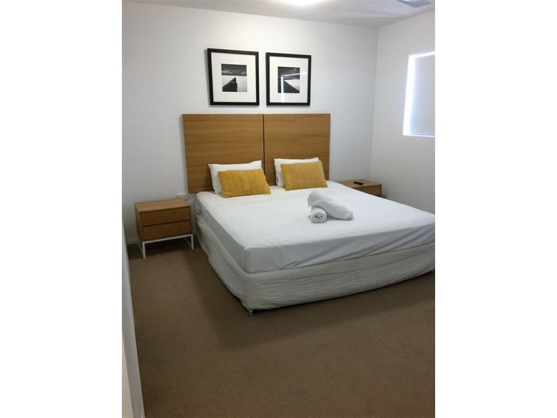 702/68 McIlwraith Street, South Townsville QLD 4810