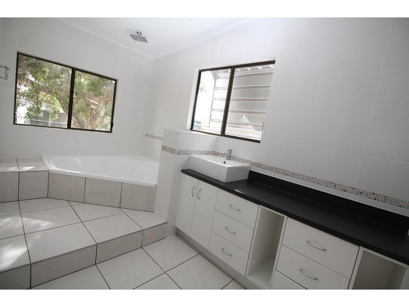 39 Lonerganne Street, Garbutt QLD 4814