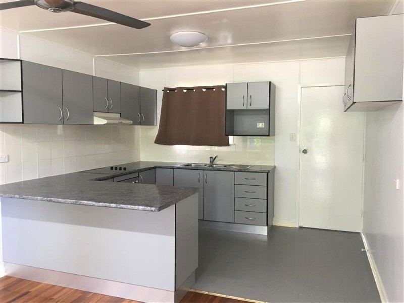 2 Biggs Street, Vincent QLD 4814