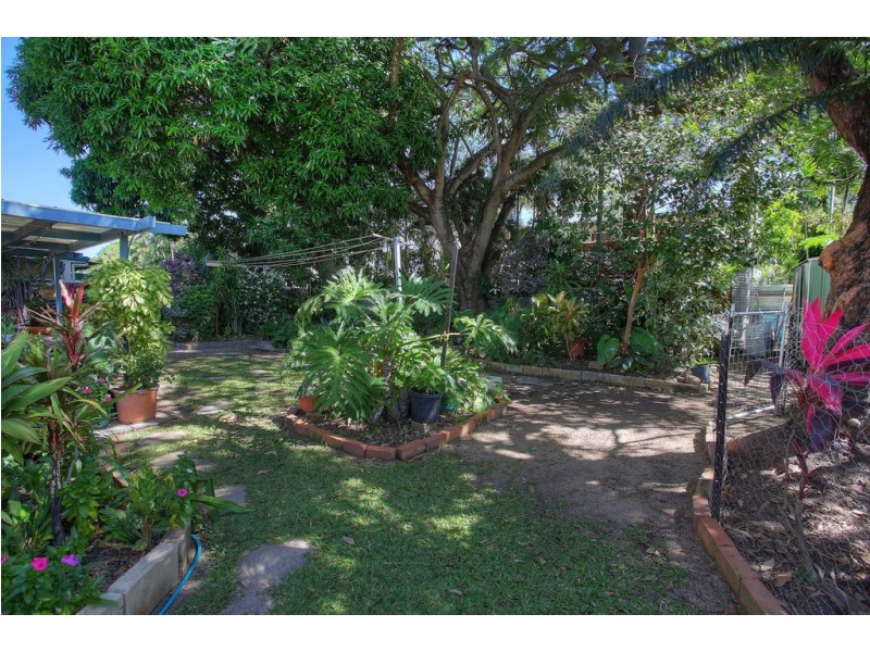 5 Paringa Street, Cranbrook QLD 4814