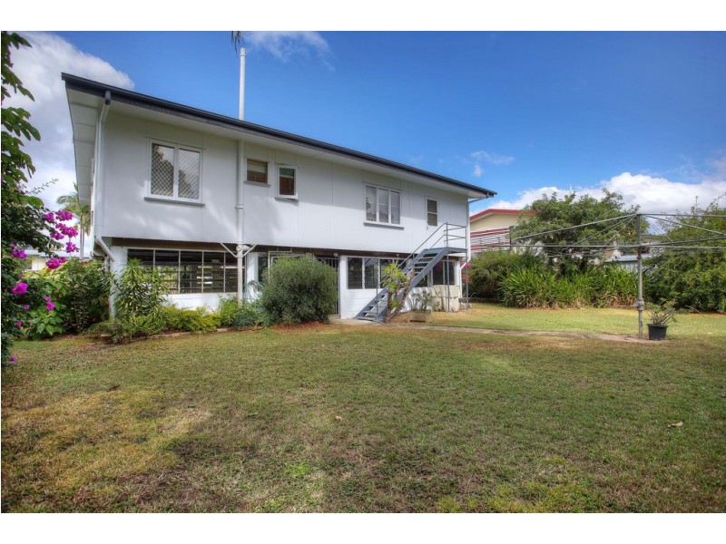 25 Laburnum Street, Cranbrook QLD 4814