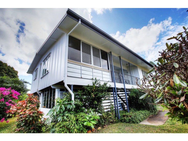 25 Laburnum Street, Cranbrook QLD 4814