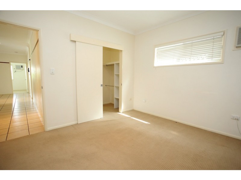 44 Tully Street, South Townsville QLD 4810