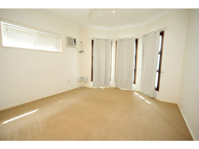 44 Tully Street, South Townsville QLD 4810