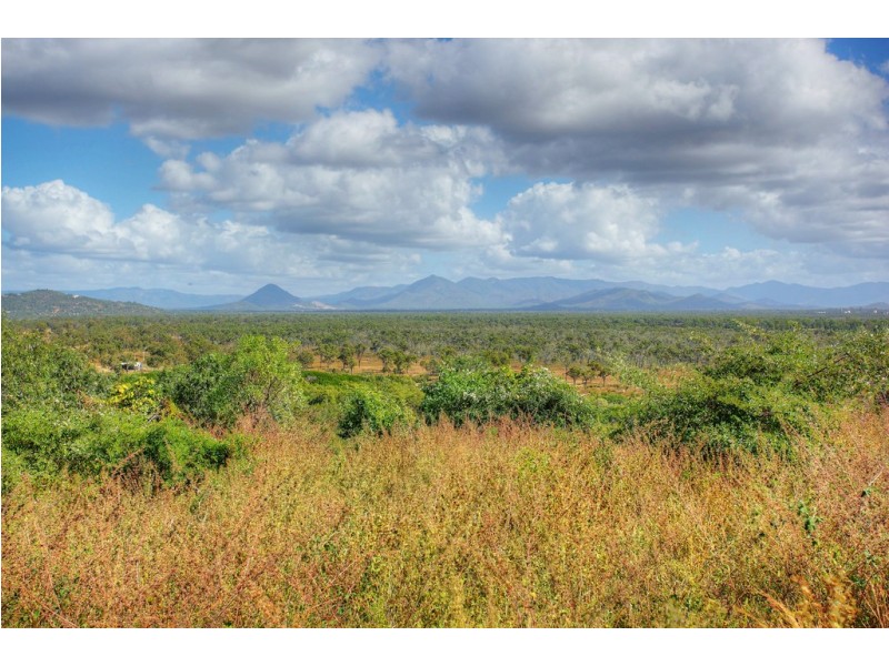 139 Goicoechea Drive, Bushland Beach QLD 4818