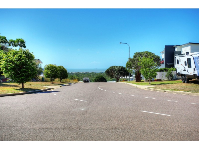 139 Goicoechea Drive, Bushland Beach QLD 4818