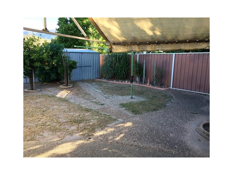 8 Robbins Court, Wulguru QLD 4811