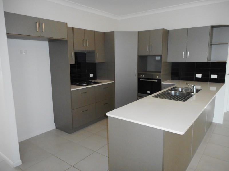 72 Griffey Street, Burdell QLD 4818