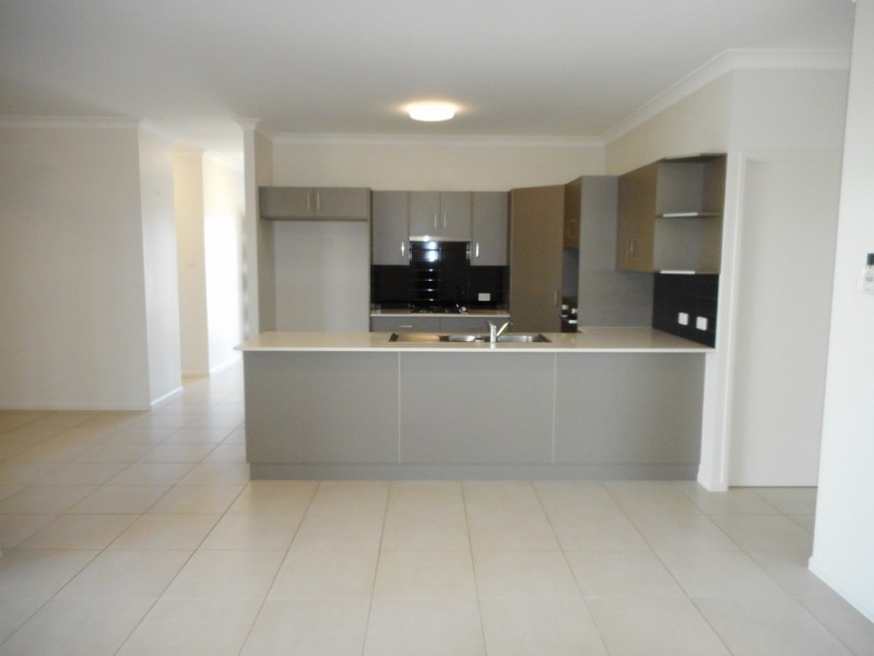 72 Griffey Street, Burdell QLD 4818