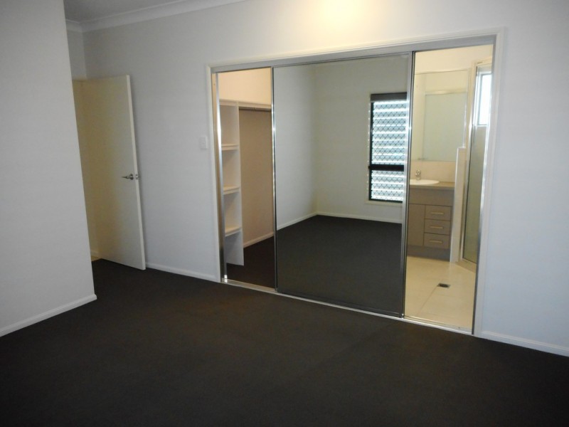 72 Griffey Street, Burdell QLD 4818