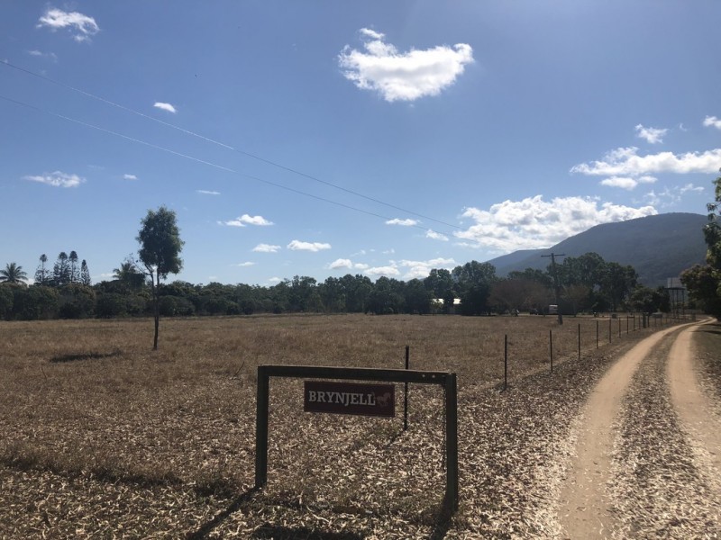 2830 Woodstock Giru Road, Majors Creek QLD 4816