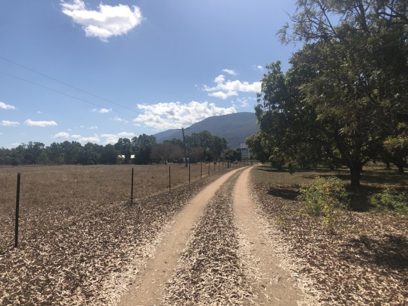 2830 Woodstock Giru Road, Majors Creek QLD 4816