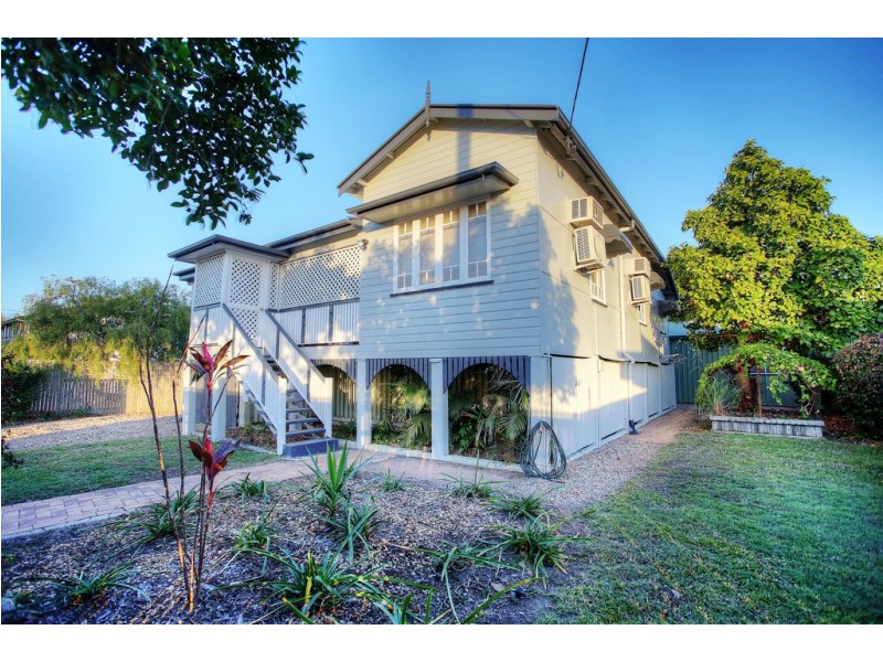 90 Queens Road, Hermit Park QLD 4812