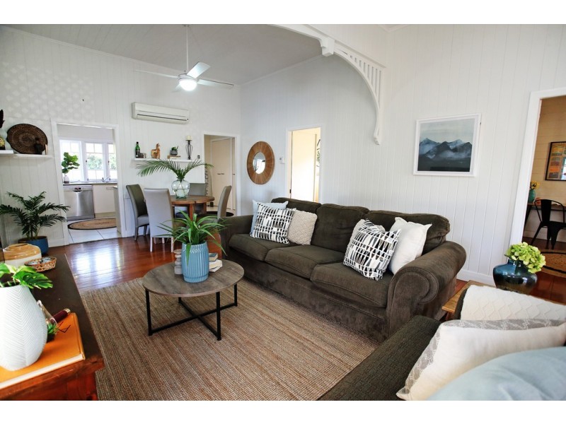 90 Queens Road, Hermit Park QLD 4812