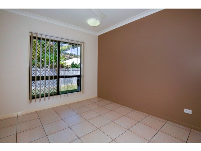 16 Tambo Court, Mount Louisa QLD 4814