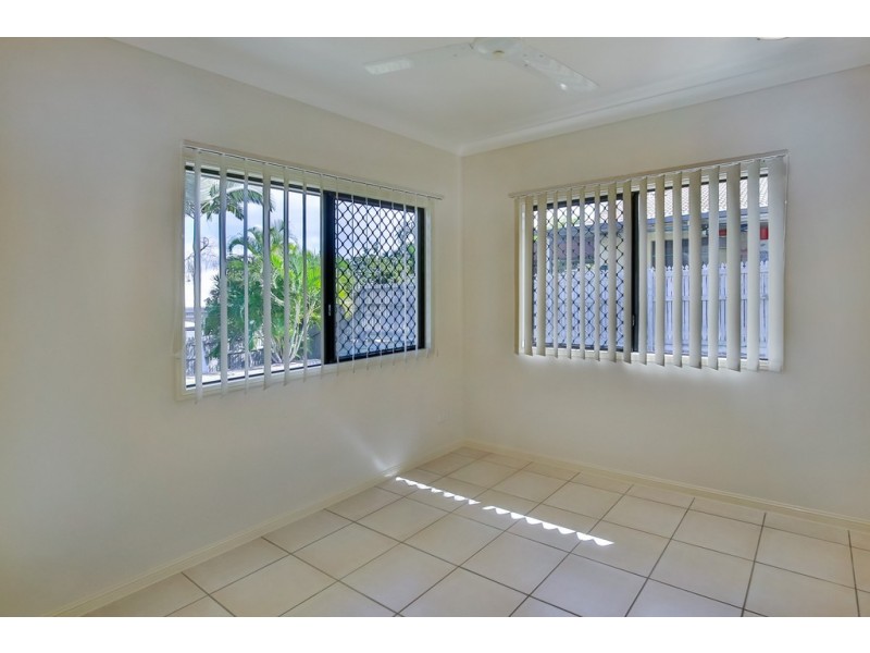 16 Tambo Court, Mount Louisa QLD 4814