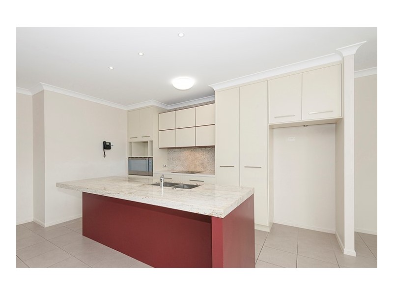 3 Balladonia Avenue, Mount Low QLD 4818