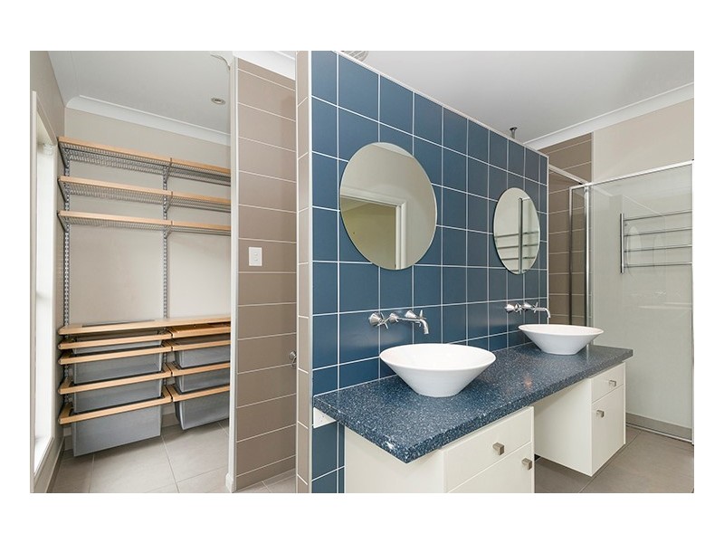 3 Balladonia Avenue, Mount Low QLD 4818