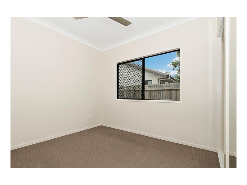 3 Balladonia Avenue, Mount Low QLD 4818