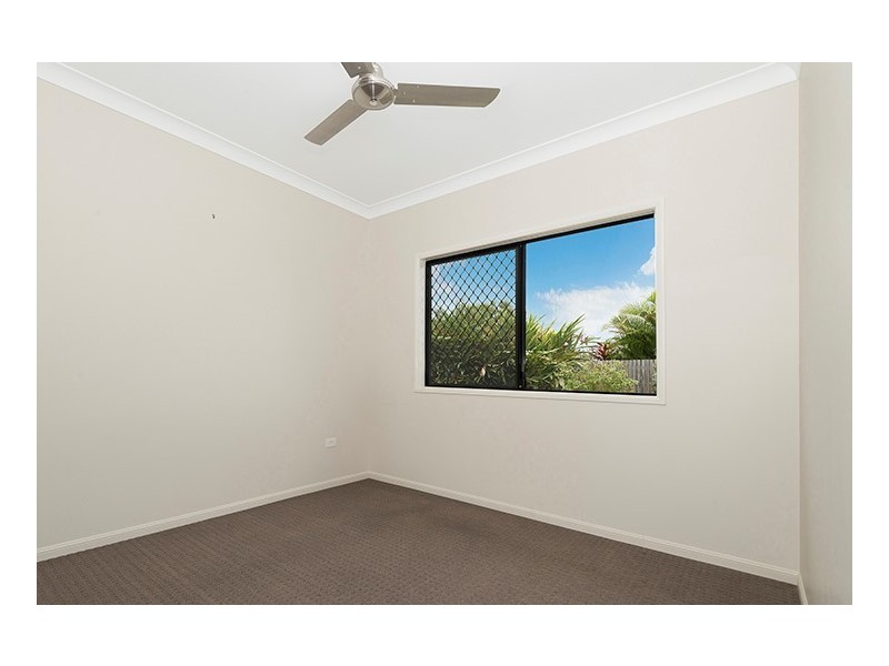 3 Balladonia Avenue, Mount Low QLD 4818