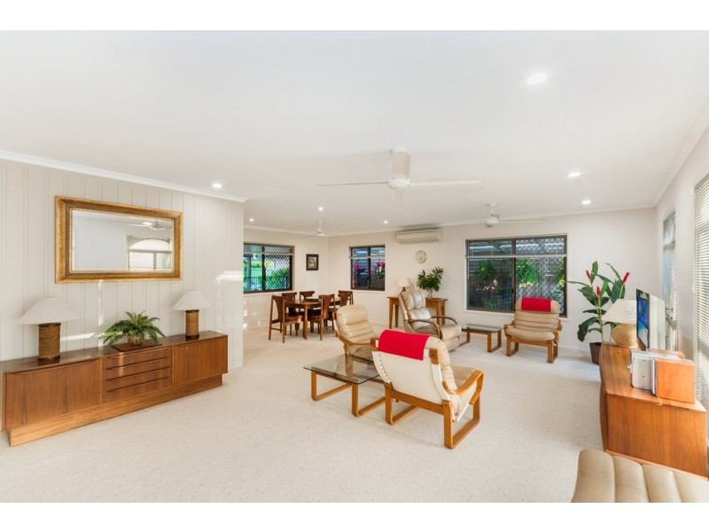 4 Garden Grove Crescent, Kirwan QLD 4817