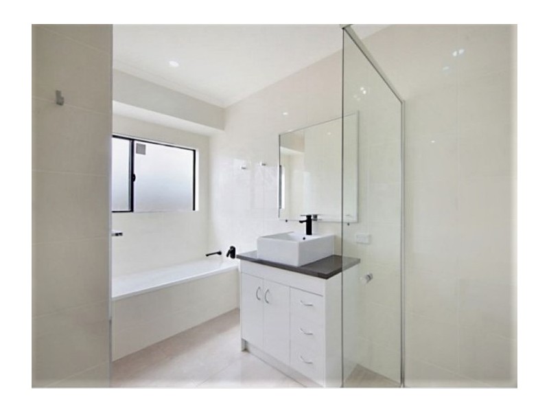 83 Sunhaven Boulevard, Burdell QLD 4818