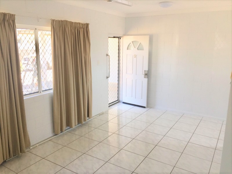 2/23 Dalkeith Crescent, Mount Louisa QLD 4814