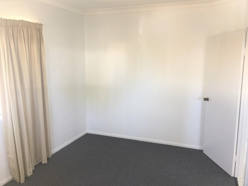 2/23 Dalkeith Crescent, Mount Louisa QLD 4814