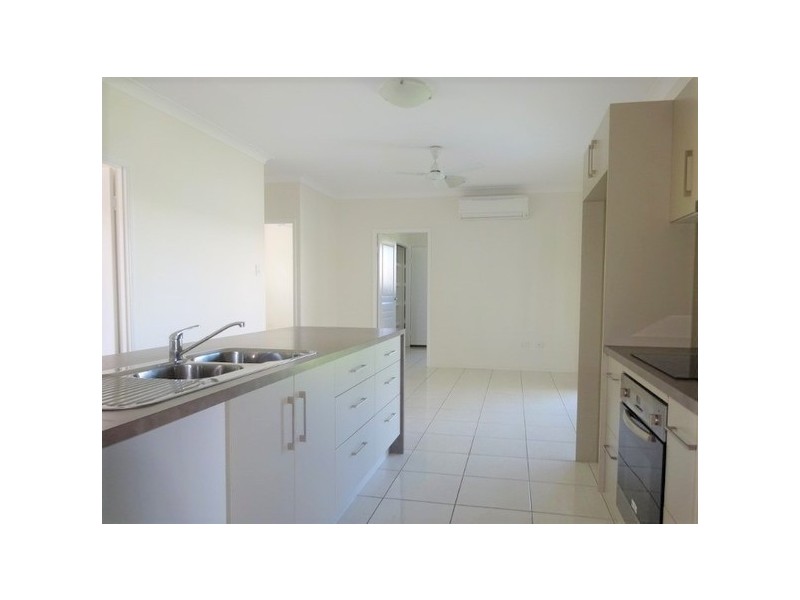 22 Lady Musgrave Circuit, Burdell QLD 4818