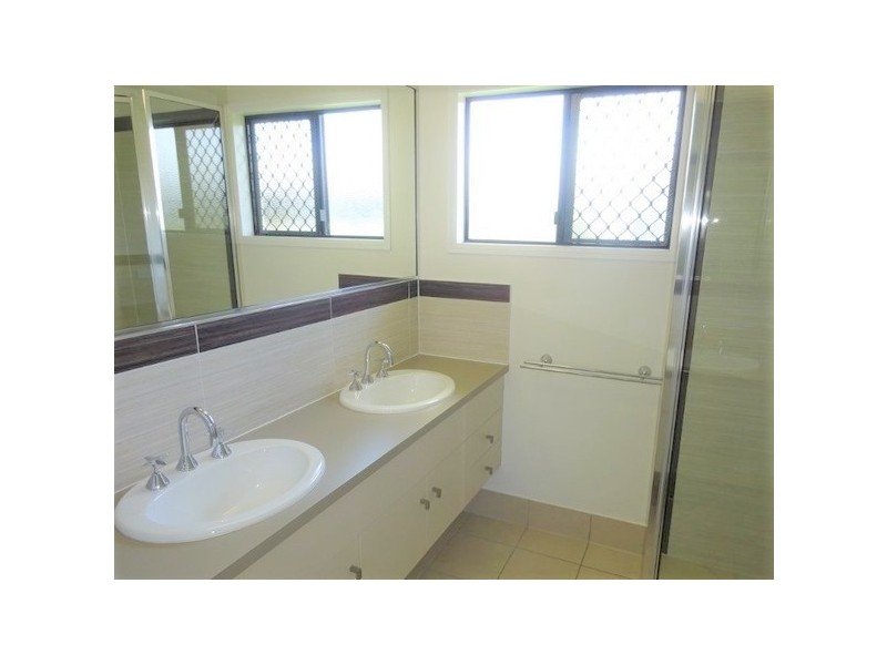 22 Lady Musgrave Circuit, Burdell QLD 4818