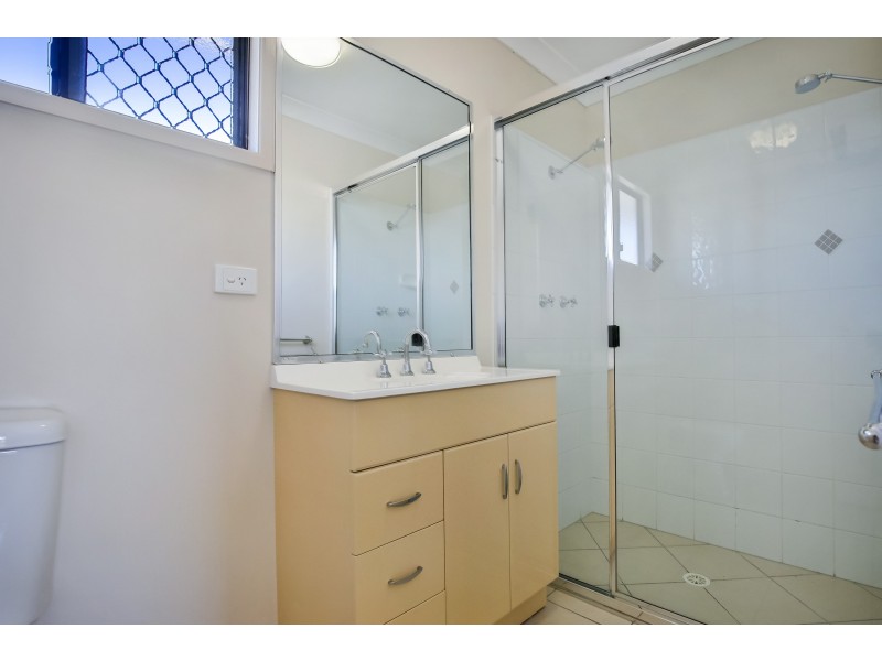 12 Ripon Court, Mount Low QLD 4818